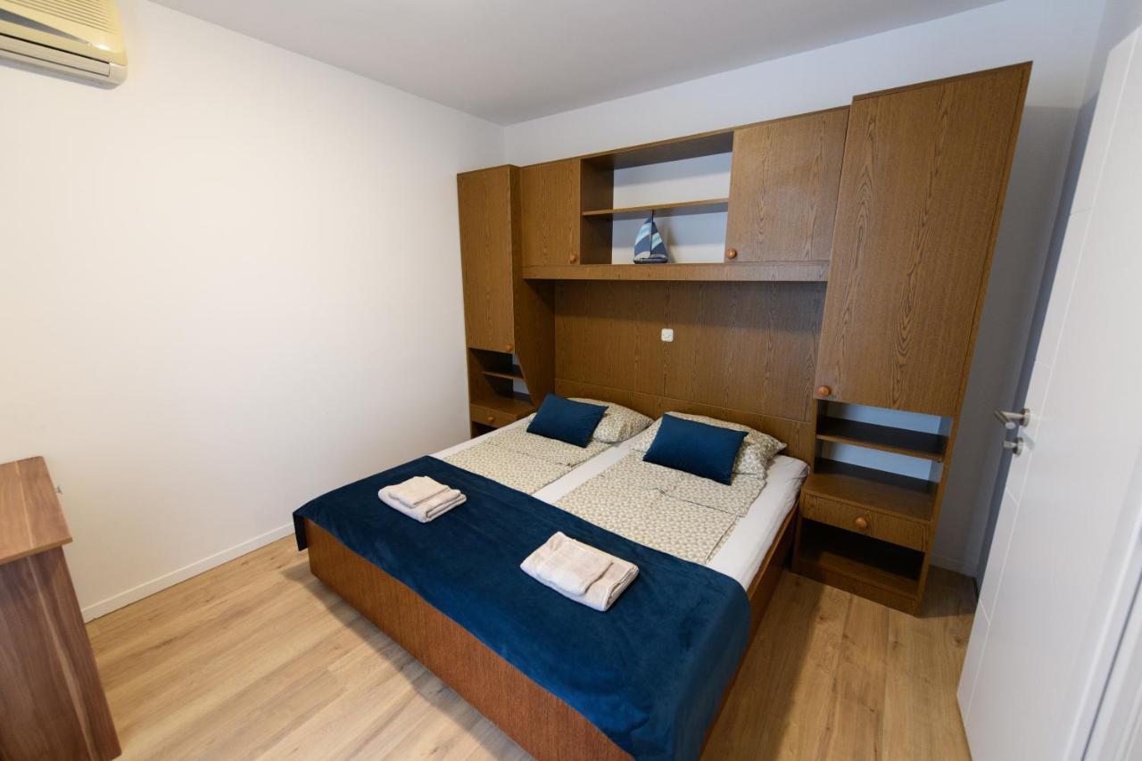 Cozy Beach Apartments Макарська Екстер'єр фото